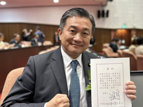 王定宇劉怡萱緋聞延燒！賴清德中常會烙重話：從政黨員須更高標準…若要撤中常委程序怎麼走？